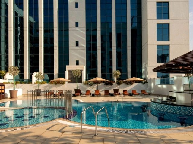 Modern Splash Views🏊 with Haytt place Dubai Jumeirah 🌞