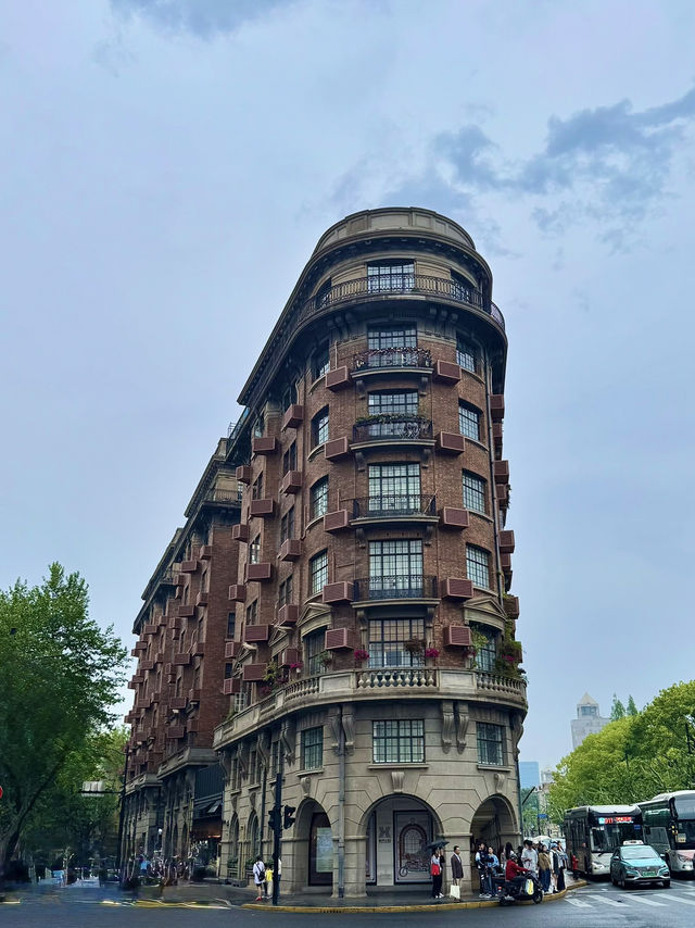 Winter in Shanghai — A Quiet Stroll Along Wukang Road ❄️