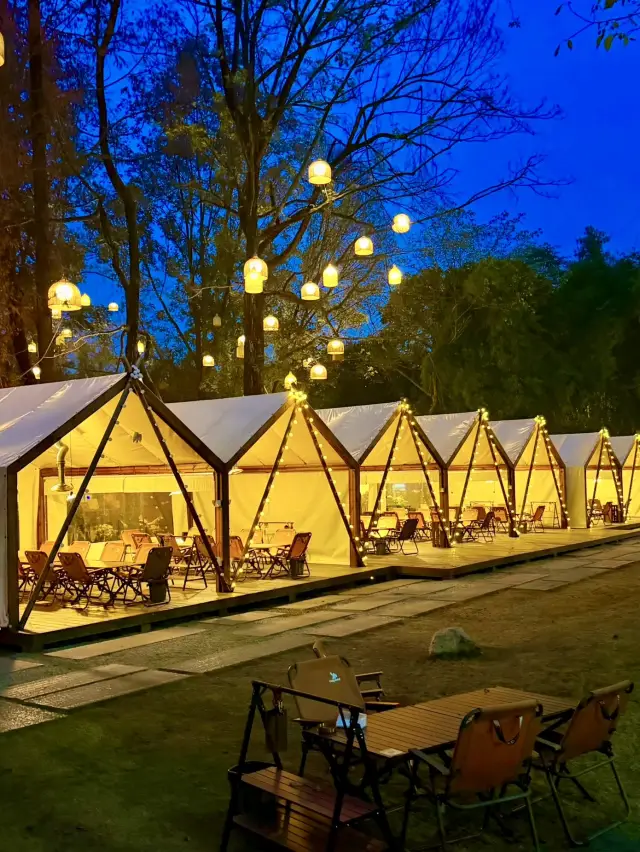 沒有出國，只去了成都 | 聖誕童話般的度假之旅