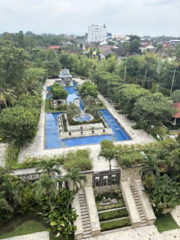 โรงแรม 5 ดาวคล้ายกับ Amanjiwo