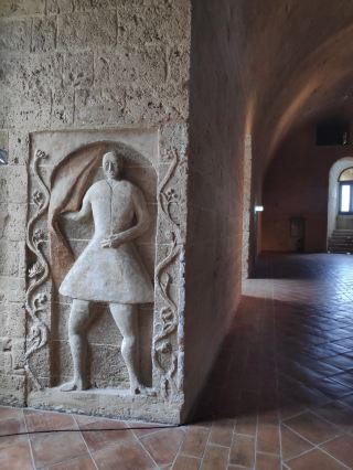 1️⃣ ประวัติศาสตร์ที่ซ่อนเร้นในบารีในแบบฉบับบรรยากาศส่วนตัว 🏛️✨