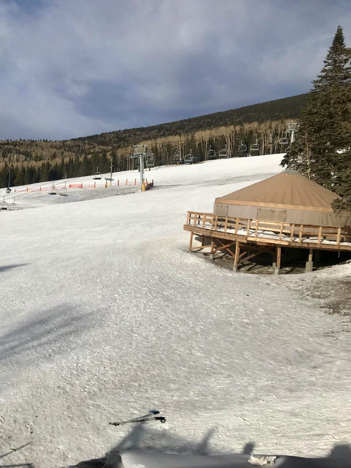 ความสุขในวันหิมะตก⛷️
