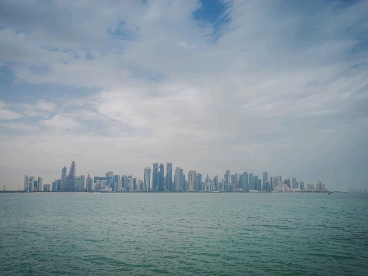 🇶🇦🌆【Duha, Qatar】Khu Tài chính West Bay! Một kỳ tích ngoạn mục từ sa mạc hoang vắng biến thành một thành phố tương lai kỳ diệu.