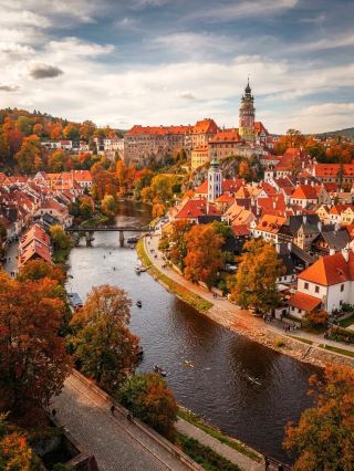 If you love European autumn mesmerizing views and want to avoid the buzz of the crowds, Prague is definitely a destination you can’t miss. The three representative attractions of the Czech Republic: the Charles Bridge, the Vltava River and the small town of Krumlov, enough to feel the elegant tranquility of a true fairy tale; and the spa town of Karlovy Vary, which makes the journey more relaxing.

Itinerary Suggestions (for fall)

AM: Charles Bridge
Charles Bridge Karlův most, 110 00 Praha 1, Czech Republic, open all day year round. Head to the Charles Bridge in the morning to avoid the crowds. The bridge spans the Vltava River, with sculptures on both sides, a distant view of Prague Castle and a red tower roof. In autumn, red maple leaves and golden light fill the bridge surface, making it particularly beautiful for photography. Every statue on the bridge is a work of art, and it is recommended to go slowly while keeping an eye on the street artists. Tickets 46.0, free walking tour.

Noon: Cruise on the Vltava River
The Vltava River is open year-round, and specific boarding locations can be selected according to the itinerary. It is recommended to book a river cruise, which takes about 1 hour. Along the way, you can enjoy the autumn colors of Prague: the horseshoe-shaped river bend and the red roofs on both banks, as if you are in an oil painting. The breeze on the river is suitable for leisurely photography and relaxation, and the atmosphere is better with fewer boat passengers in autumn.

Afternoon: The town of Krumlov
One of the most beautiful towns in the world, the most worth visiting in autumn. The Vltava River surrounds the town, the red roofs match the golden, dark green of the forest, walking on the ancient stone pavement road, like a medieval story. It is recommended to visit the small town castle overlooking the entire river bend, more romantic in the autumn dusk. Half-day tours can be arranged in the town. Photography time must be reserved.

Evening: Karlovy Vary spa town
One of the hot spring triangles, with few visitors in autumn, you can stroll peacefully through the hot spring corridor, surrounded by forest. We recommend taking a hot spring bath, holding authentic hot spring water, and experiencing the daily health of the Czech people. Autumn has soft sunshine and pleasant temperatures for walks and photos.

Practical tips:
1. It is recommended to get to the Charles Bridge before 8am to avoid crowds and take better photos.
2. Vltava River cruise requires advance online booking, choose dusk time for the best view, more intense autumn colors.
3. The towns of Krumlov and Karlovyvali are available midweek visits with fewer tourists.
4. The attractions are mainly walking, it is recommended to wear comfortable shoes, autumn day and night temperature difference, wearing a jacket more appropriate.
5. Sights for photography: Vltava River Bay, Charles Bridge sculpture, autumn view high above Krumlov Castle, Karlovy Vary Spa Corridor.

Notes:
· The sun goes down earlier in the fall, so reserve time at dusk to avoid missing out on the most beautiful views.
· Some attractions require advance ticket purchase/reservation, it is recommended to check trip.com information before traveling.
· Local currency exchange is cheaper in Prague, and some restaurants in the hot spring town only accept cash.
· Be careful to keep personal belongings by the river and on the bridge.

#Autumn Colors of Prague #Charlie Bridge #Vltava River #Town of Krumlov #Karovivali Hot Springs
