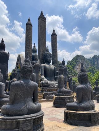🙏🖤 Wat Tham Krabok, Saraburi Province — A place of faith amidst the mountains.