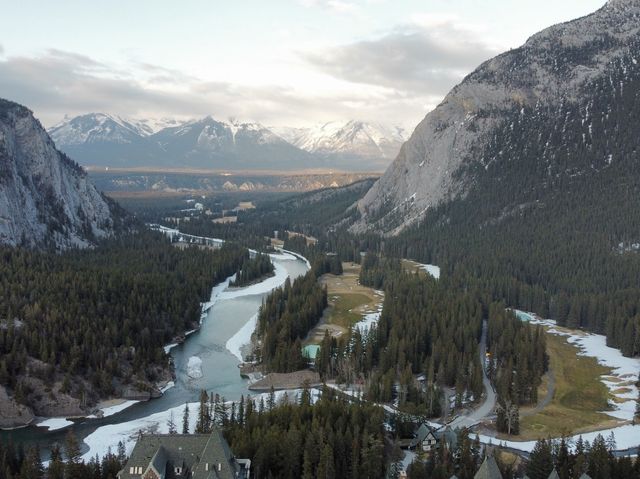 The iconic view Fairmont Banff Springs Hotel