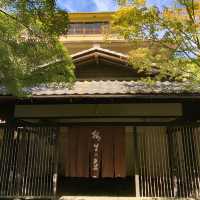 【日本を代表する名旅館】数寄屋造りの大人の隠れ宿