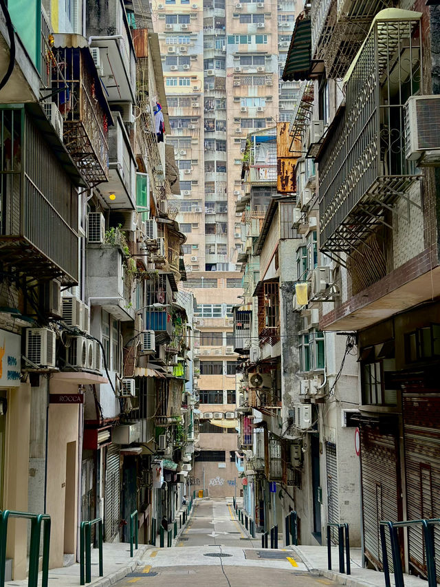 A stroll through the heart of Macau!