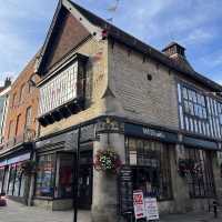 Walking in a fair tale in Winchester