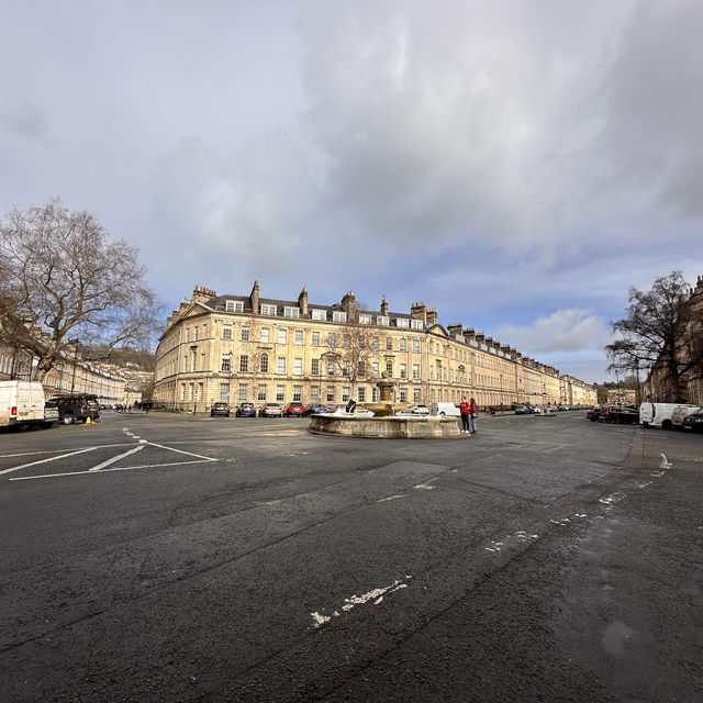 Visiting Pulteney Bridge in Uk 