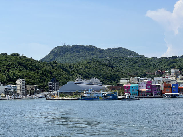 高雄的早晨與海島清風，酷熱中的渡船之旅