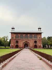 The Tale of The Imperial Red Fort 🐉