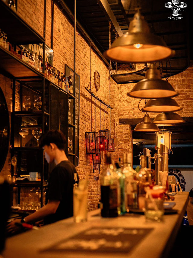 🍻✨ "MAOLIN TAVERN" - ผับสไตล์ลาว 🍻✨