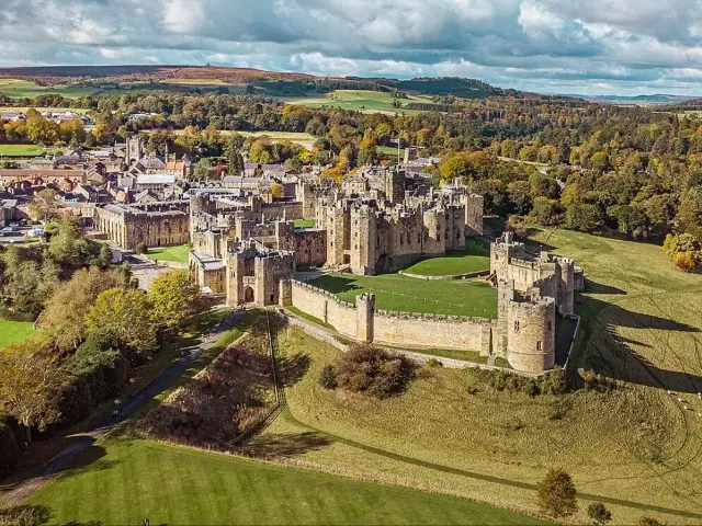 Newcastle Castle: A famous landmark in UK!
