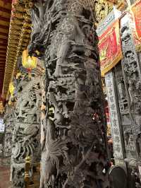 Explored two cool spots: vibrant Taipei and chill Qujing!