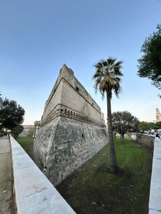 Puglia บ้านของ Burrata, Orecchiette และ Primitivo