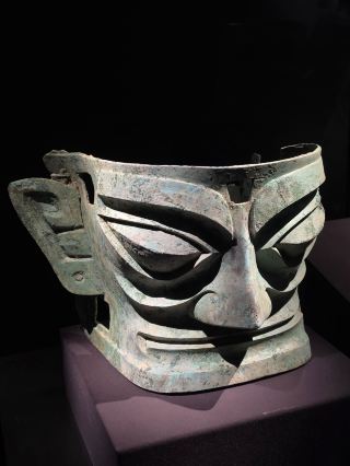 Exploring the Wonders of Sanxingdui Museum with Family