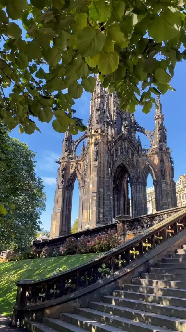 Have you visited to Scott Monument?