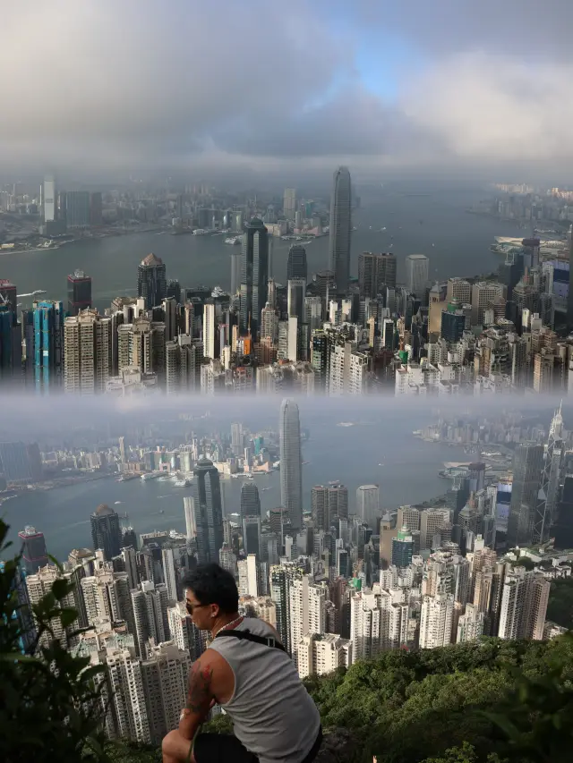 홍콩에 가서, 괴물 빌딩에 가고, 태평산에 오르고, citywalk에 가보세요
