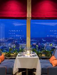 🌟 Chisinau's Chic Sleeps: Radisson Blu Leogrand! 🛏️✨