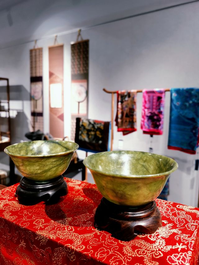 南京夏日避暑好去處—去江蘇省美術新老館看展