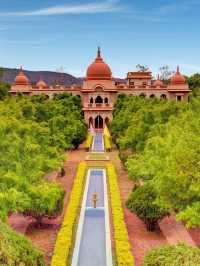 🏰✨ Hampi's Heritage Haven: Luxe Palace Stay! 🌟