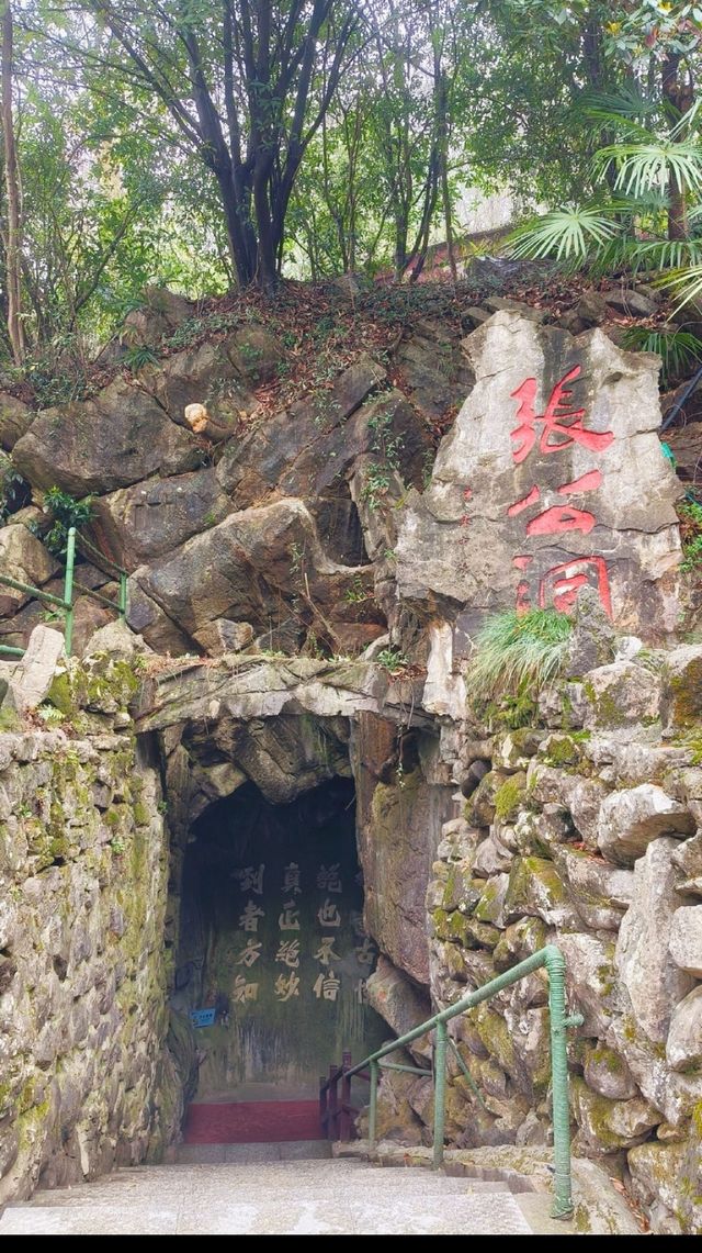 酷暑難當的夏天，想要來個夏日清涼避暑遊？