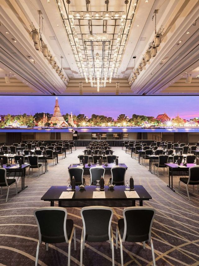 🌟 Bangkok's Best Kept Secret: Conrad's Urban Oasis 🌟