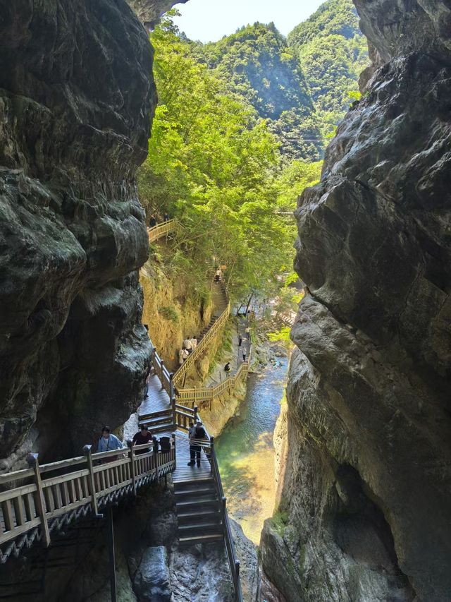 神農架天生橋景區，美如畫