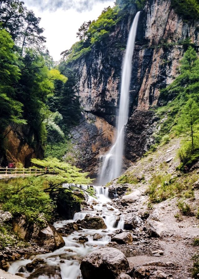 隴南“小九寨”—官鵝溝