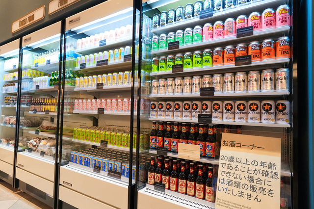 來東京海邊，住1955年主題的寶藏酒店