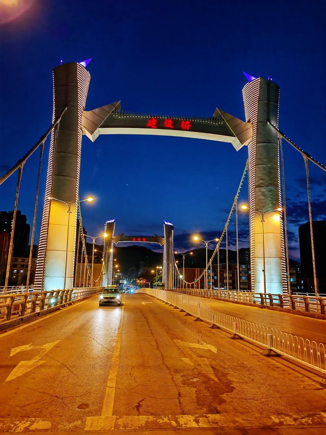 張家口市。