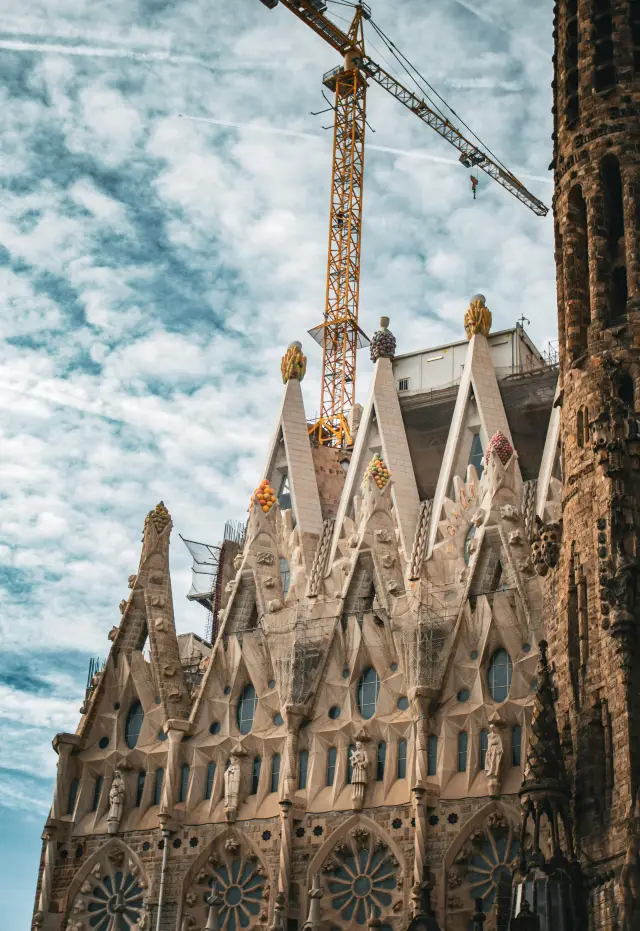 Everything You Want for a Fall Trip to Spain is Here.