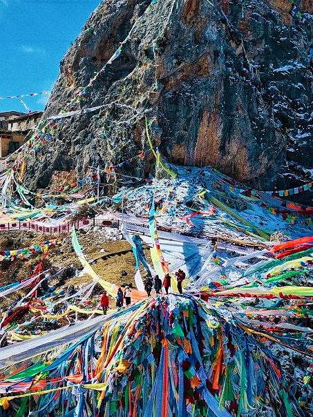 懸崖上的孜珠寺，離天空最近的地方。