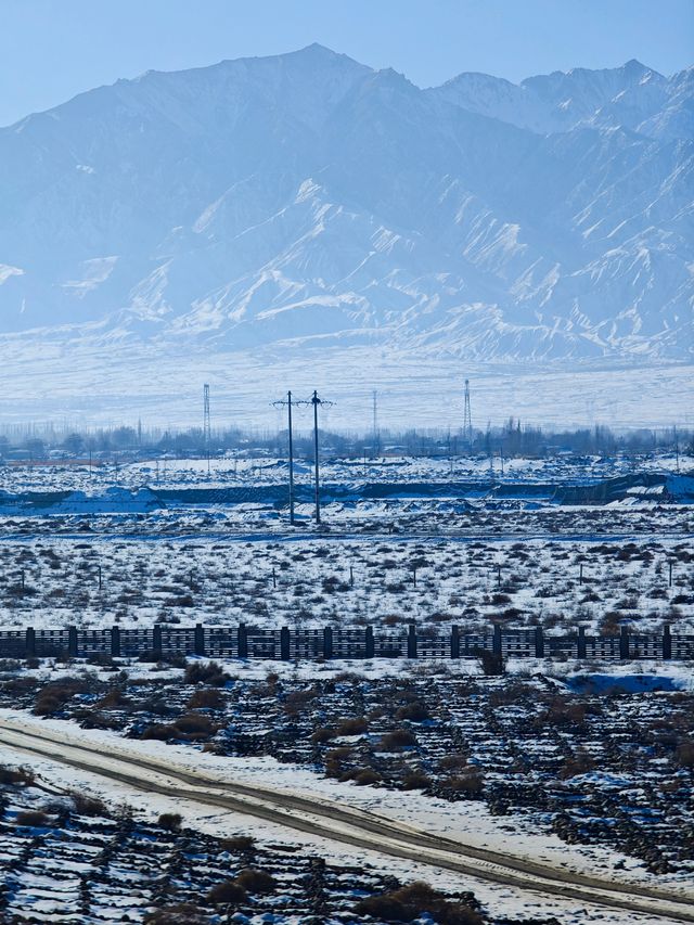 敦煌到張掖最美的風景的路上祁連雪山太震撼了