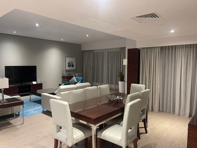 迪拜希爾頓沃克酒店：海灘近鄰