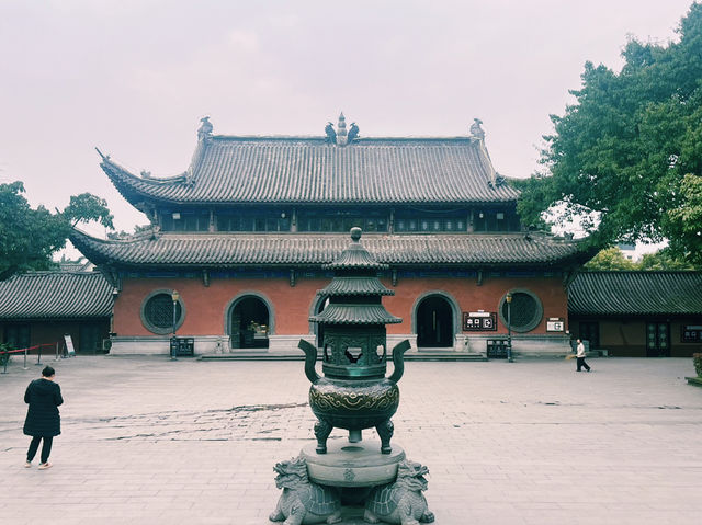 重慶市九龍坡區文物古蹟景點：萬佛殿，適合祈福、拍照打卡、週末閒暇度假地！  