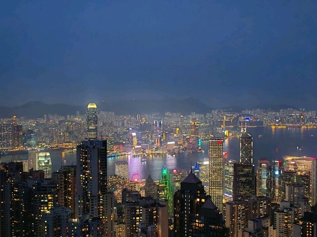 香港的夜景，是東方之珠最耀眼的名片