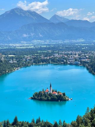 Castles, Canyons, and Culture: Three Days in Slovenia 🇸🇮 🏔️ 