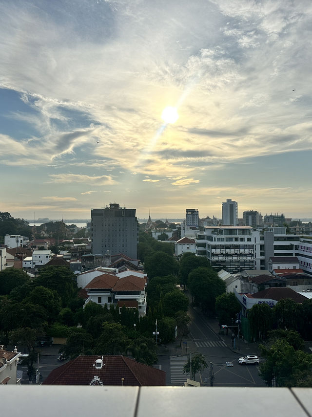 Phnom Penh, The Cheapest Destination In Asia? Budget Friendly And Utterly Beautiful! 