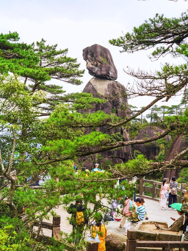 雲海日出佛光星穹，三清山嘅仙山畫卷震撼人心