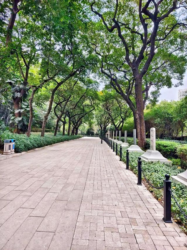 廣州市    黃花崗碑廊