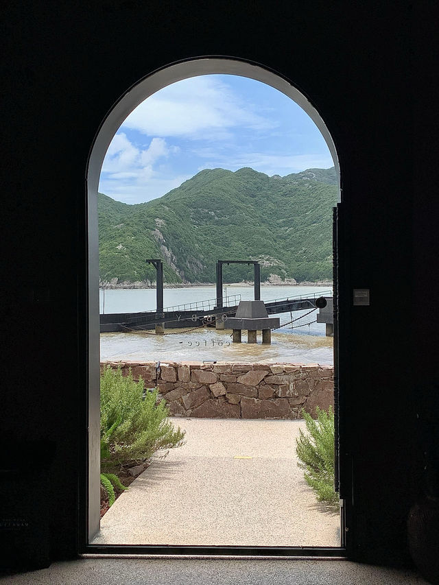 江浙滬staycation·住進避世懸崖上聽海