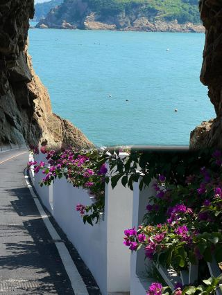 Escape the Heat to Dongtou's 24°C Island Breeze: Hike Xian Dieyan, Chase Blue Tears, Stay at Cliffside BnB