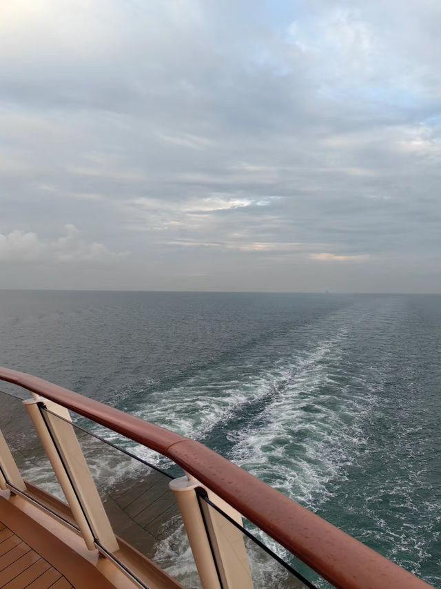 🌅 The most beautiful sunrise I’ve ever seen was at sea.