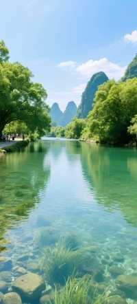 喺桂林嘅山水褶皺裏面，做一場緩慢嘅夢