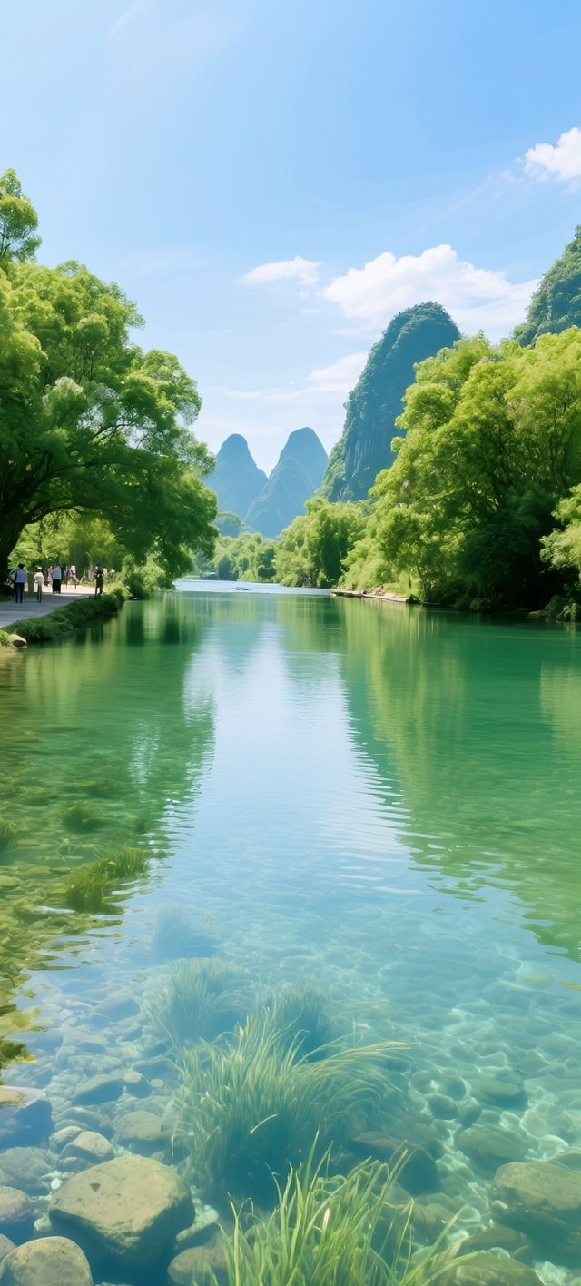 喺桂林嘅山水褶皺裏面，做一場緩慢嘅夢