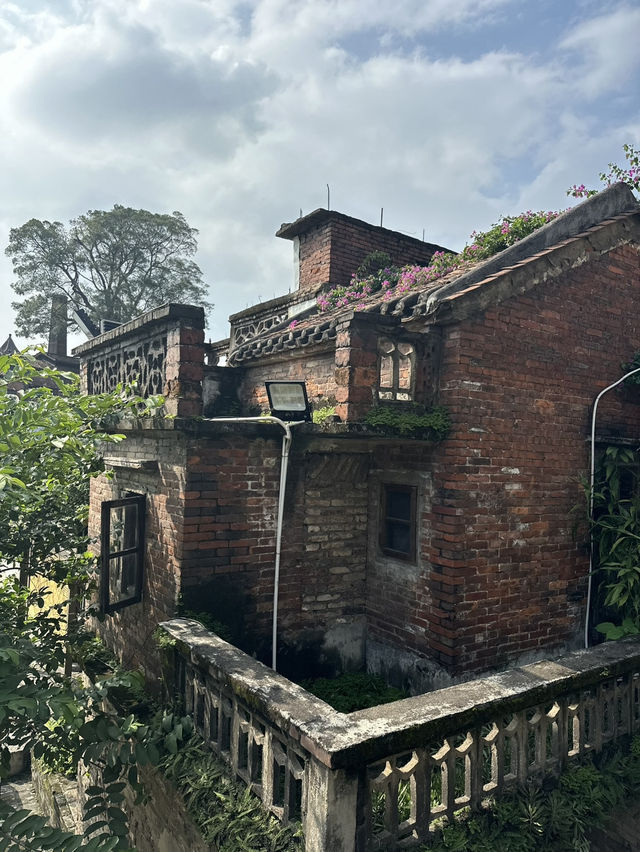 Улица Фарфора (瓷器街, Cíqì Jiē Улица Фарфора (瓷器街, Cíqì Jiē