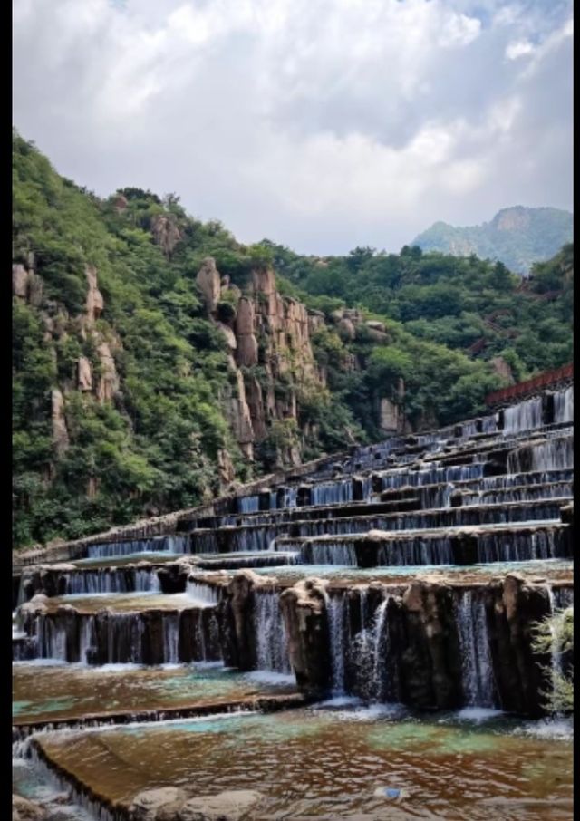 秦皇島冰塘峪長城風景區陰雨天也超美的仙境！