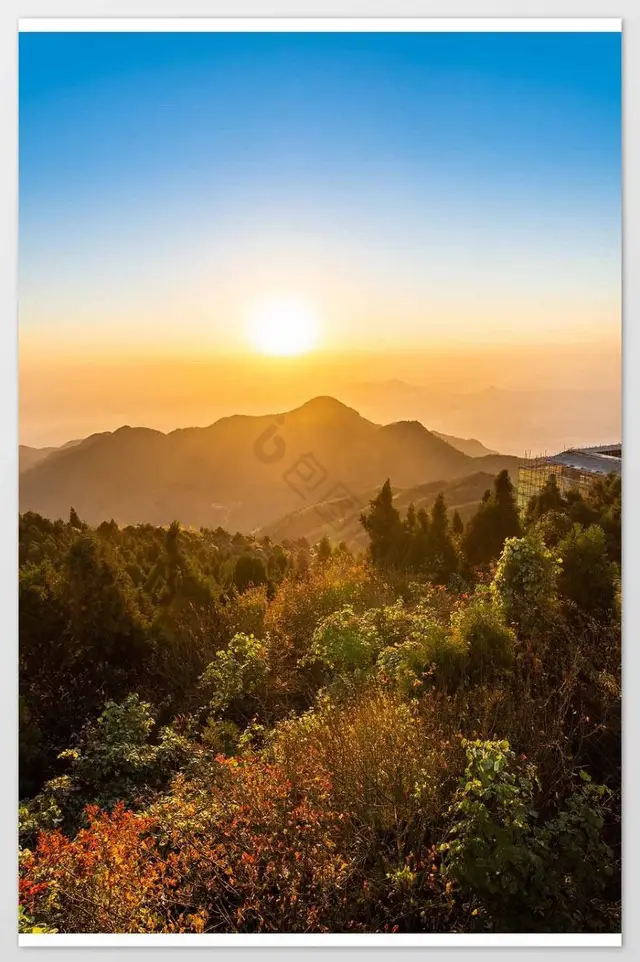 คู่มือดินแดนเทพหมอกและเมฆา